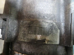 Compresor de aire acondicionado 6-183 compatible con 96-98 WINDSTAR 75867 - Imagen 1 de 2