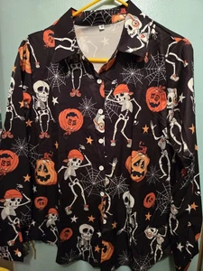 NEU HALLOWEEN SKELETT THEMA KNOPFLEISTE SHIRT MEHRFARBIG LANGARM DAMEN MED  - Bild 1 von 4