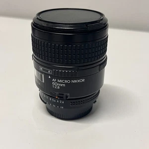 Nikon AF Micro-NIKKOR 60mm f/2.8 Lens - Picture 1 of 8