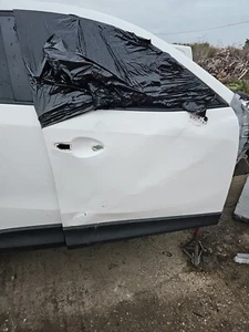 MAZDA CX-5 2015 DOOR FRONT RIGHT DRIVER SIDE IN WHITE (DAMAGED) - Picture 1 of 6