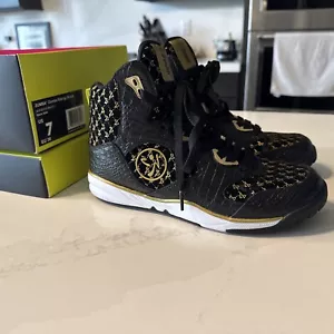 Zumba Energy Boom High Top Dance Shoes Black/Gold Size 7/With Box - Picture 1 of 24