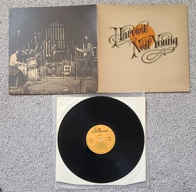 NEIL YOUNG-HARVEST-ORIGINAL UK ISSUE ALBUM ON REPRISE RECORDS-1972-G.COND - Image 1 of 4