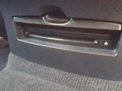 Pantalla de infoentretenimiento usada se adapta a: Hyundai Santa Fe 2008 con sistema de entretenimiento trasero Foto 1 de 4