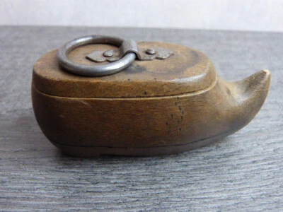 tabatière ancienne en bois en forme de sabot  (smd9) - Photo 1/4