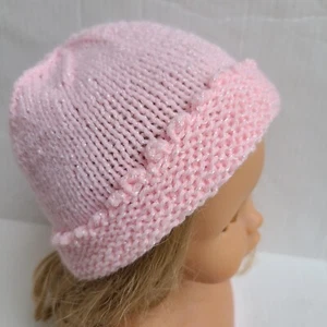 Gorro tejido bebé niña hecho a mano rosa brillante talla 2-4 meses - Imagen 1 de 8