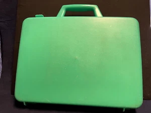Retro Vintage 70/80's hard plastic green briefcase - Picture 1 of 3