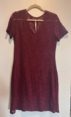 Stitch Fix 41 Hawthorn Floral Lace Dress, V-Neck, Rich Burgundy Color, Size Lg Foto 1 de 4