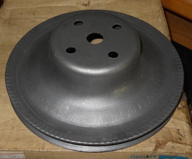 Polea ventilador bomba agua Chevrolet Camaro Nova Impala Monte Carlo 1969-75 nuevo de lote Foto 1 de 1