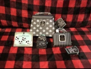 [NEW/DISNEY/Loungefly] Nightmare Before Christmas (Crossbody & Wallet & Bonus) - Picture 1 of 20