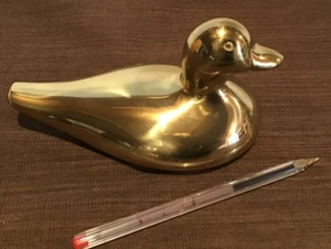 HEAVY BRASS DUCK ORNAMENT - 15CM LENGTH. - Picture 1 of 3