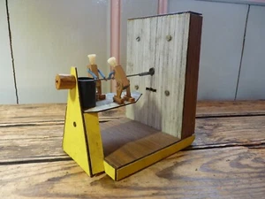 VINTAGE SCRATCH BUILT CLOCKWORK AUTOMATON MODEL, PEOPLE PULLING WATER FROM WELL - Picture 1 of 10