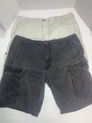 🔥Levi's Men's Cargo Shorts Size 38W Lot Of 2 , Black And White - Image 1 of 4