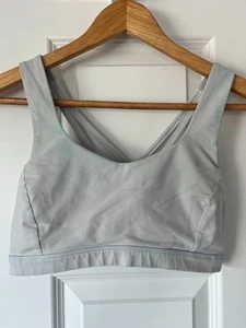 Lululemon Free To Be Serene BH Hortensienblau Gr. 6 (W2AJ8S) - Bild 1 von 7