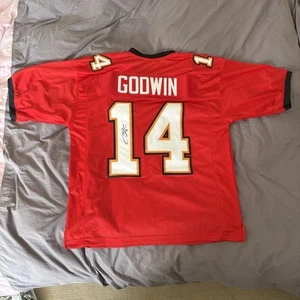 Chris Godwin Signed Tampa Bay Buccaneers Jersey - Auto - OK Authentics COA - Picture 1 of 4