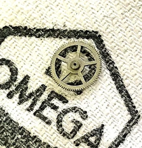 Lemania 1340 1341 1345 parte 8060 rueda transportadora para LWC Cronógrafo 34 - Imagen 1 de 4