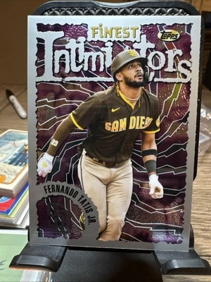 Poco común SP Fernando Tatis Jr. Topps Finest INTIMIDATORS Refractor #125 2023 Foto 1 de 3