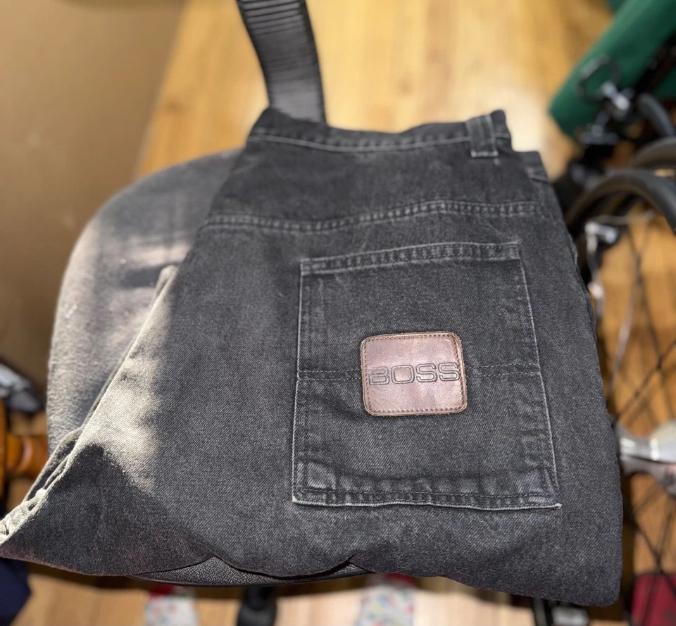 Jeans Boss Para Hombre De Colección Años 90 Deletrear Sueltos Hip Hop Etiqueta Negra Talla 40x32 Raro Foto 1 de 4