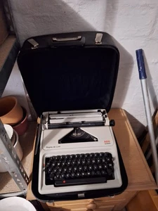 schreibmaschine - Bild 1 von 1