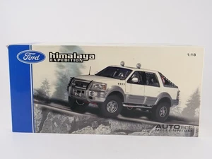 Auto Art Ford Himalaya Expedition 12781 1/18 - Bild 1 von 12