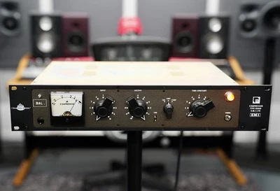 Chandler Limited RS660 Tube Compressor - Image 1 of 2