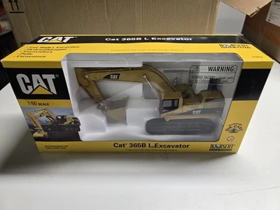 NIB 2000 Norscot Caterpillar CAT 365B L 1:50 Diecast Model -NEW - Image 1 of 4