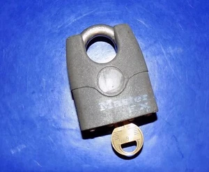 Vintage MASTER EX Series Shrouded Padlock w/Key - Picture 1 of 3