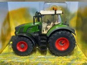 Fendt 828 Vario Tractor - 1/32 scale - Picture 1 of 2