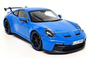 Maisto 1/18 Porsche 911 992 GT3 Blue + Display Case Diecast Model Car - Picture 1 of 6