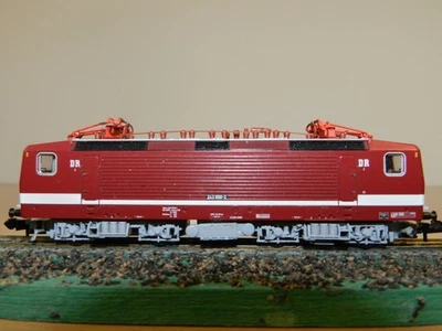 Modellbahn MT E-Lok , DR 243 856 rot , DCC, Led Beleuchtung , Prima Zustand - Bild 1 von 4