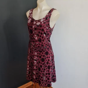 Women's size 8 'CUE IN THE CITY' Gorgeous burgundy velvet polka dot ruched dress - Picture 1 of 8