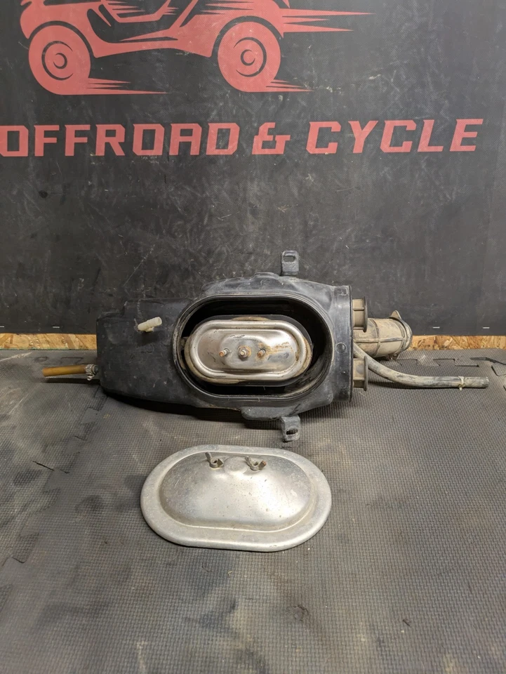 1995-1996 Polaris Magnum 425 2wd 4x4 Airbox 5431668 - Image 1 of 4