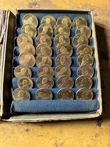 VINTAGE Coins Of The First Presidents Of The USA And The Capitol RARE - Picture 1 of 14