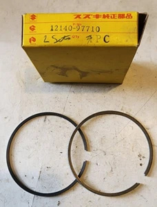 Juego de anillos de pistón para moto de nieve obsoleto de lote antiguo Suzuki .5 OS 12140-97710 1973-74 SM40 - Imagen 1 de 5