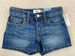 Nwt Old Navy Blue Denim Shorts Size 8 Slim Girls Zipper Adjustable Waistband New - Picture 1 of 9