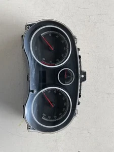 P0013312043 INSTRUMENTENTAFEL KILOMETERZÄHLER OPEL CORSA D (2006-2014) 1.2 BENZIN - Bild 1 von 8