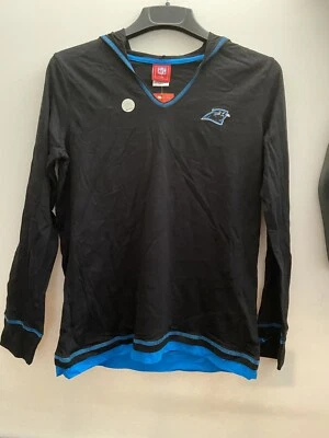 Camisa negra con capucha cuello en V de Carolina Panthers NFL para mujer talla mediana Foto 1 de 3