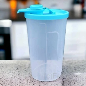 TUPPERWARE SCHLEMMERKÄNNCHEN 500 ML MILCHKÄNNCHEN HELLBLAU - Bild 1 von 1