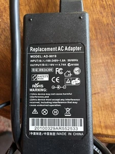 NETZTEIL AC Adapter AD-9019/ 19V /4.74 A - Bild 1 von 3