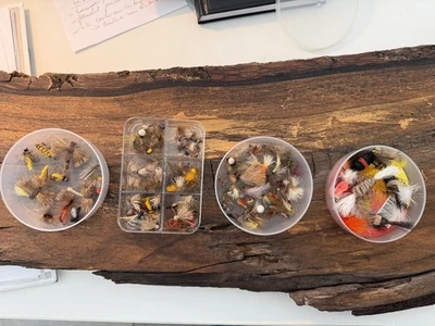 TOP KUNSTFLIEGEN ( CA. 110  STÜCK )  ZUM FLIEGENFISCHEN - UNGEFISCHT - - Bild 1 von 4