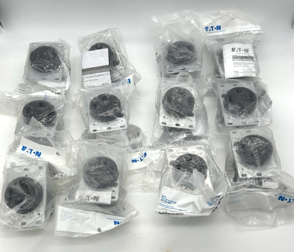 Lot  Of 12 30 Amp Dryer Receptacle 4 Wires New Foto 1 de 1