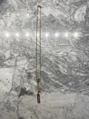 Nuevo Raro En Caja Mary Margrill M2 Oro Amarillo 14K Diamante Paz Collar Flor Foto 1 de 4