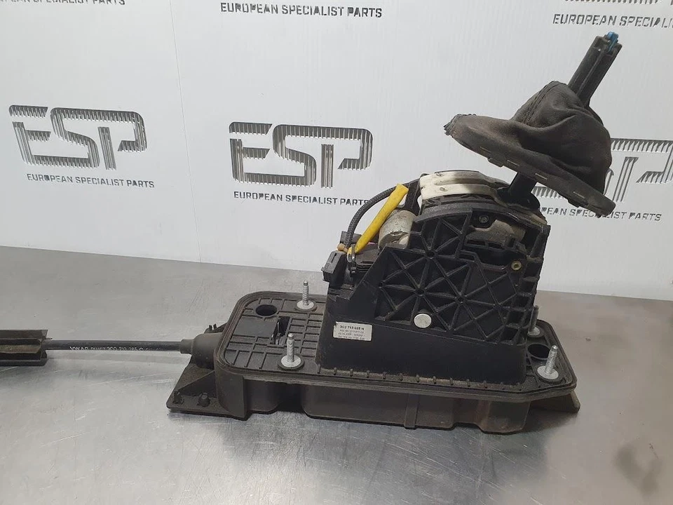 VOLKSWAGEN PASSAT PALANCA DE CAMBIOS/CAMBIO 3C/MK6, AUTO T/M, NO TIPO R36, 03/06-06/12 Foto 1 de 4