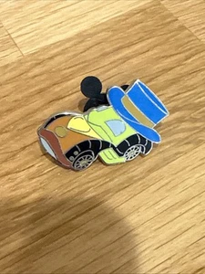 Disney Pin Jiminy Cricket Racers Pinocchio Rennwagen Cars Cissen Star - Bild 1 von 2