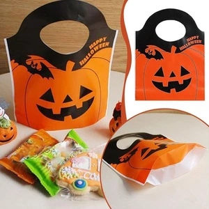 Lot de 50 sacs fourre-tout en plastique à tête de citrouille orange pour Hallowe - Imagen 1 de 11
