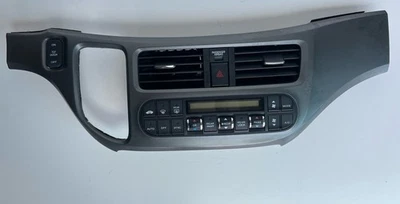 Panel de control de clima térmico de aire acondicionado bisel de tablero Honda Odyssey 2005-2009 con ventilaciones de aire OEM Foto 1 de 4