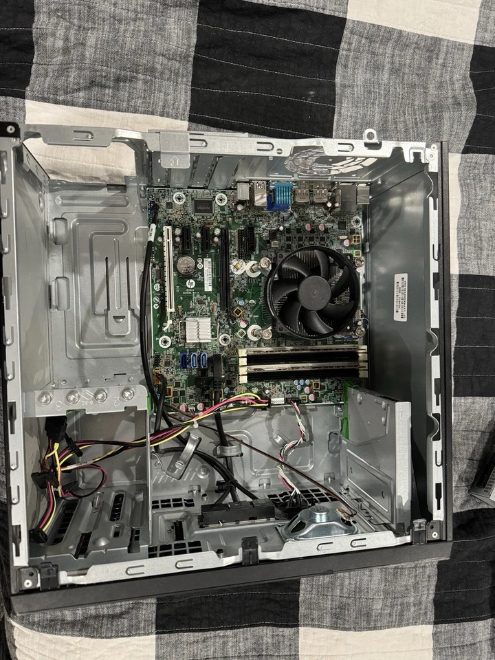 Hp Elite desk 605 G1 - Image 1 of 4