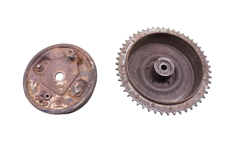 1969 Harley Shovelhead Panhead Fl Flh Duo Electra Glide *2902 Rear Brake + Drum  - Image 1 of 4