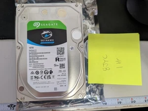 ST10000VE001 Seagate SkyHawk AI Surveillance 10TB 7.2K SATA 6Gbps 256MB 3.5" - Picture 1 of 4