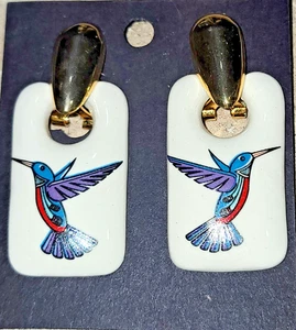 Pendientes de clip de cerámica Southwestern Hummingbird nuevos - Imagen 1 de 6