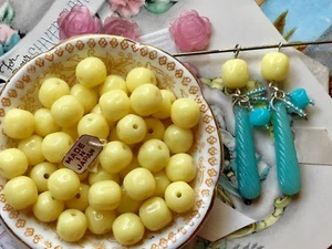 20 Vintage Cherry Brand, Miriam Haskell Glass Beads 10x9mm, Lemon Yellow, #B63 - Picture 1 of 12
